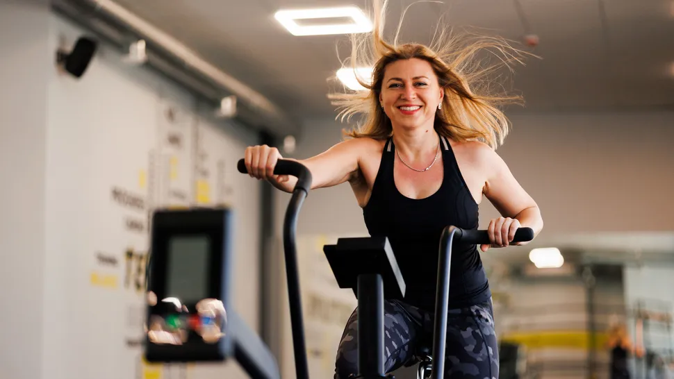 Fitness at home – How to stay fit at home in 2025 with indoor workout